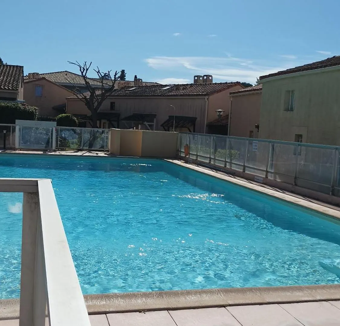 Villa Club Sanary-sur-Mer 0*,  Frankrike