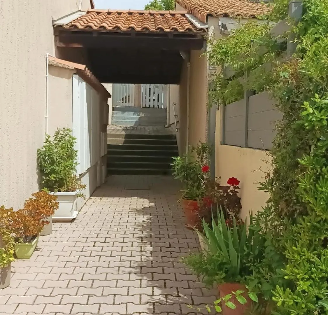 Villa Club 사나리쉬르메르 0*,  프랑스